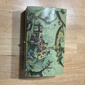 Hand-Painted Vintage Scene Wooden Box - Green